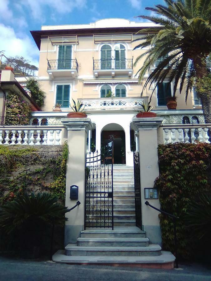 Lorenzo Apartment Леванто Екстер'єр фото